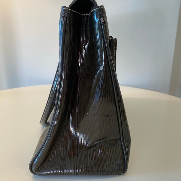 Prada Shiny Green Leather Tote - Picture 4 of 16